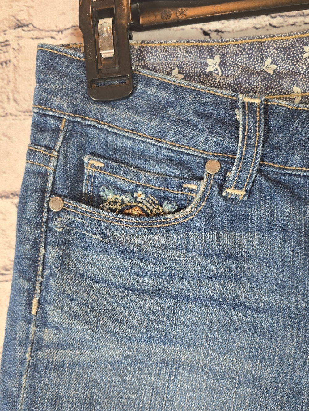 Paige Benedict Canyon Premium Cropped Low-Rise Jeans Embroidered Size 27 - Picture 4 of 12